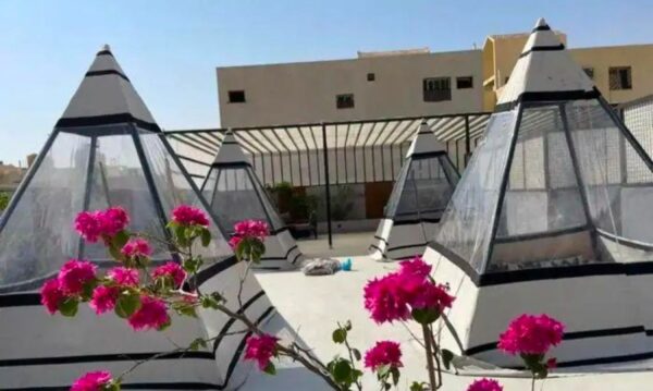 خيم هرمية